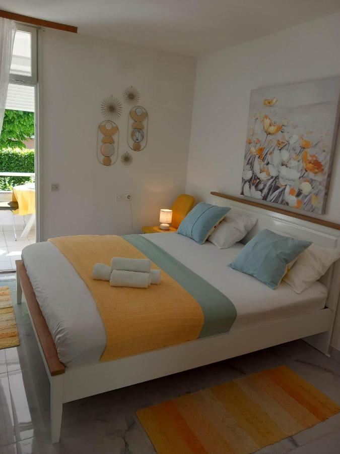 Studio Apartman Marija Petrcane Esterno foto