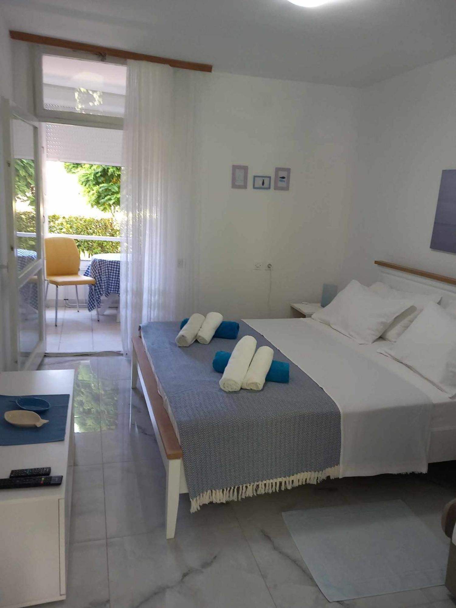 Studio Apartman Marija Petrcane Esterno foto